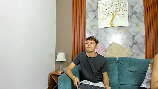 AVENGER_BOYS2026 লাইভ XXX চ্যাট