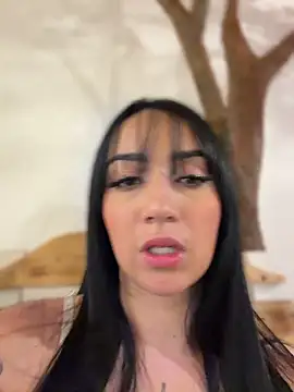 Chat XXX en directo de EmmyEvans1