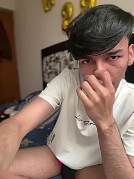 The_Conquer: διαδικτυακό σόου στην κάμερα