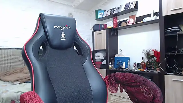 piticaforever's Live XXX Chat