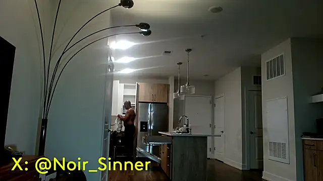 sinnernoir's Live XXX Chat