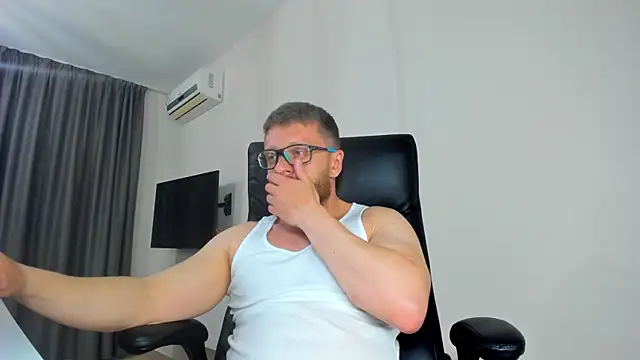 Webkamerová show Findom_guy