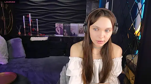 دردشة ChloeSunny الجنسية المباشرة