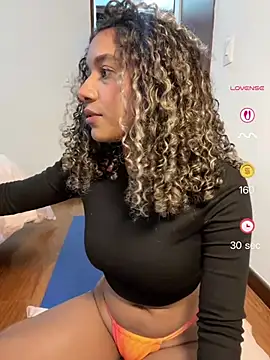 Belkaj élő XXX-chatje