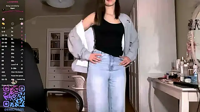 DarlineBrustera's Live XXX Chat