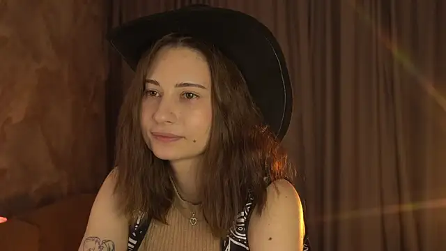 Chat +18 de LumeNova ao vivo