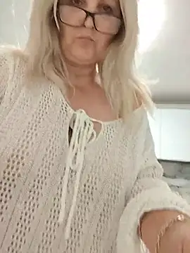 Divineblond 라이브 XXX 채팅