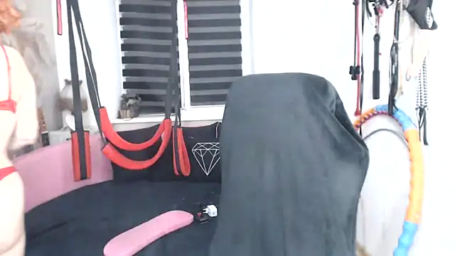 MISSwithDOLLSn Live XXX chat