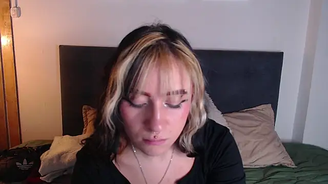 melodygirl2__'s Webcam Show