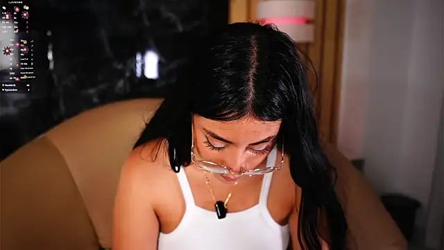 Camilaperson's Live XXX Chat