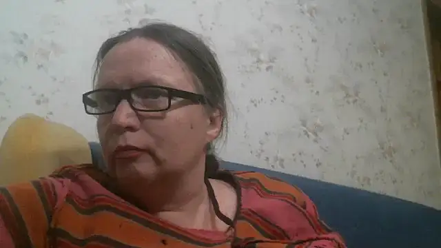 Онлайн чат XXX Isolda25