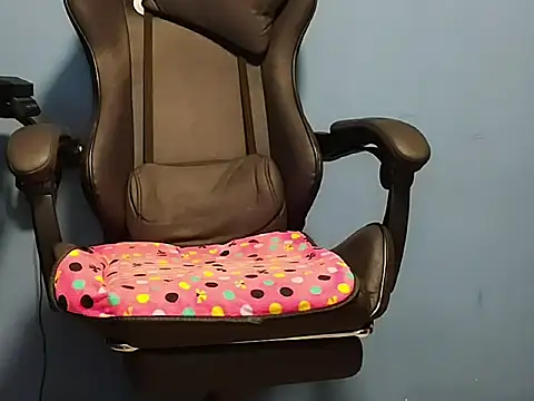 NoirPersona Show Webcam