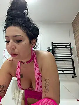 แชท XXX สดของ KimArts