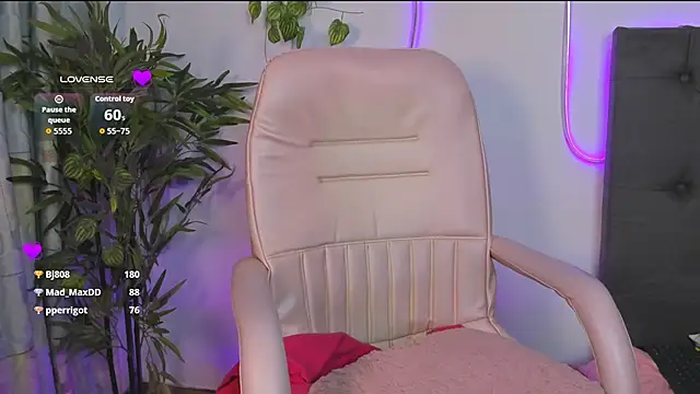 แชท XXX สดของ Quiinn_bx