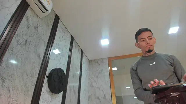 Alejo_strong24 – webcam-show