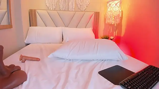 NahimiThompson – Live XXX-chat