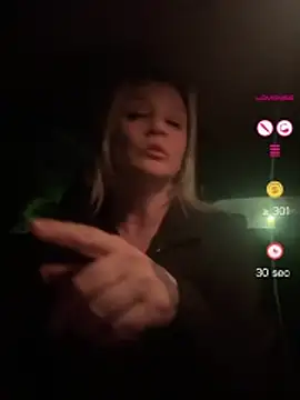 Curvy-Cleo Live XXX-chat