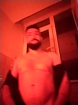 Tommy_Porn_ 在線直播表演