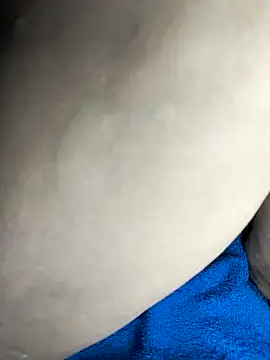 Zu_naaのライブXXXチャット