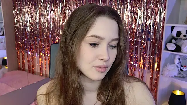 ArielSykes élő XXX-chatje