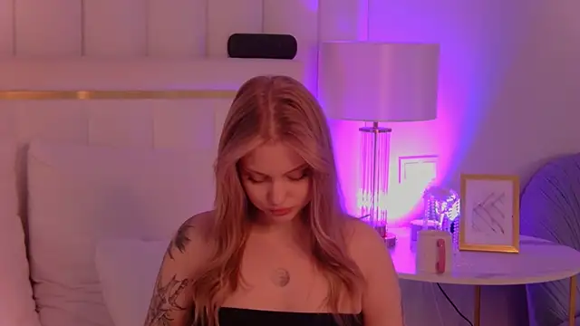 MollyHilton লাইভ XXX চ্যাট