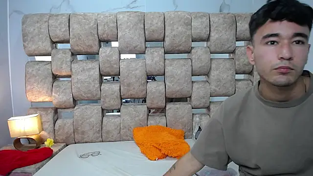 KathyAiden – Naživo XXX chat