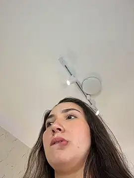 ava_blue Adlı Modelin Web Kamerası Şovu