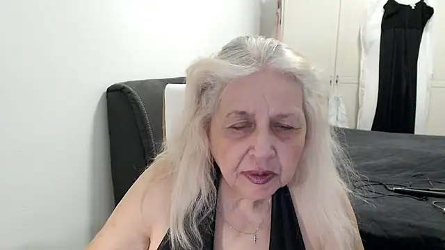 SusiLifeXXX Adlı Modelin Canlı XXX Sohbeti