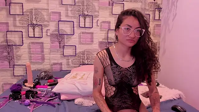 Samanthaa_Evanss' Live XXX Chat