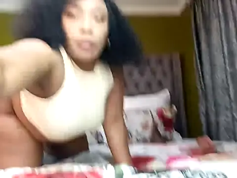 GiantBootyMilf's Webcam Show