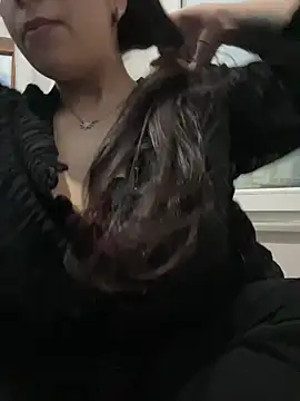 Laavinia Adlı Modelin Web Kamerası Şovu