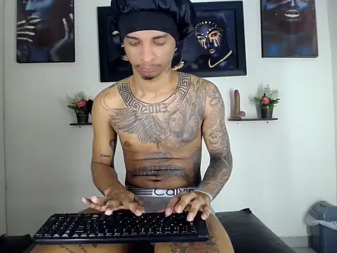 Tatoo_Noah Show Webcam