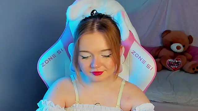 ElinaVale's Live XXX Chat