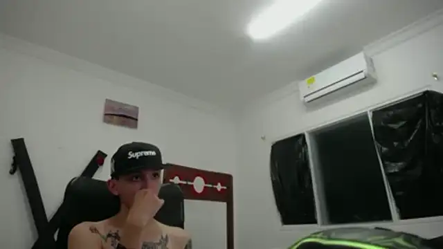 StraightBoy_Nick Webcam show