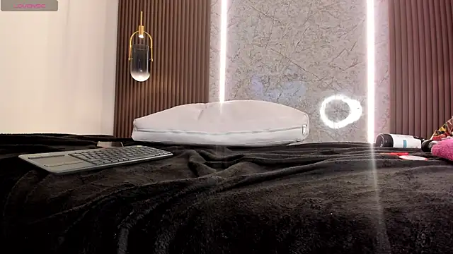 maye_wells_n Live XXX chat