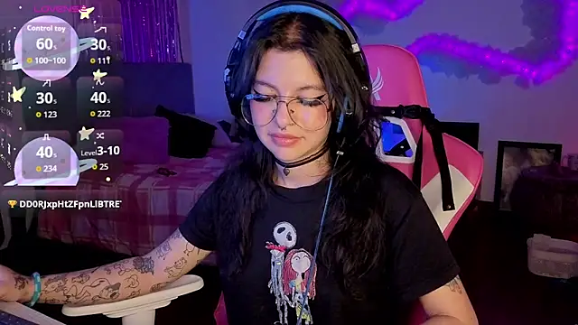 larah_uwun Live XXX chat