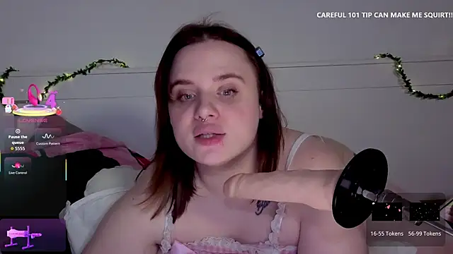 kiraveil webcam show