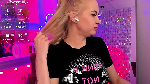 StephanieSweety Chat XXX in diretta