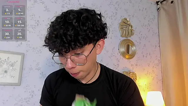 liam_twiinkのウェブカメラショー