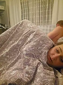 Blondibaby Adlı Modelin Web Kamerası Şovu