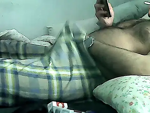 Show modela zebbi29GguyTn na web-kameri