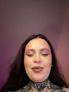 Mariiiiiway: онлайн-секс-чат