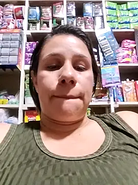 MIA-LARIOS Chat XXX in diretta