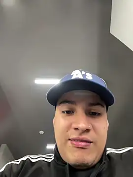 oliver_Ferrer Adlı Modelin Web Kamerası Şovu