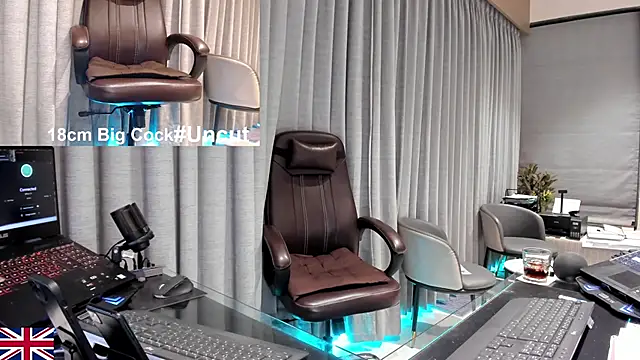 دردشة OnlineBossUK الجنسية المباشرة