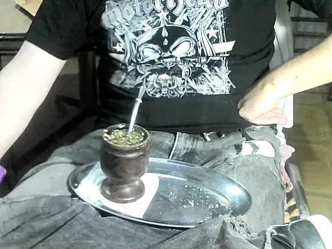 Czat XXX na żywo – OreCam