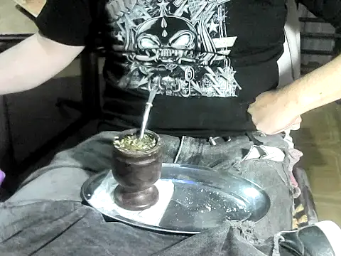 XXX chat uživo modela OreCam