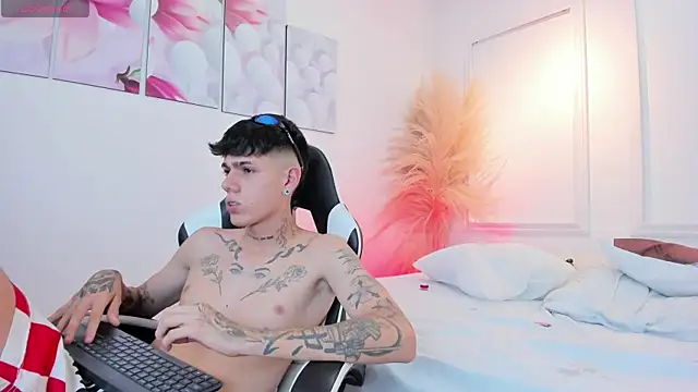 Chat +18 de Tommy_valverde ao vivo