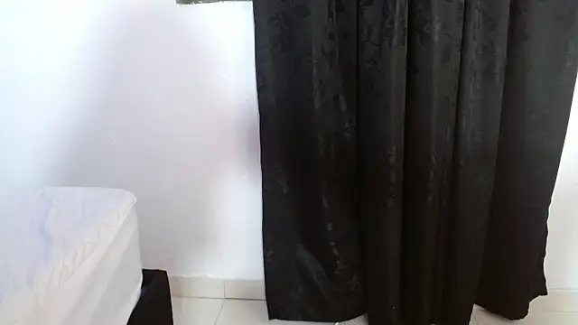 naya_10 即時 XXX 聊天