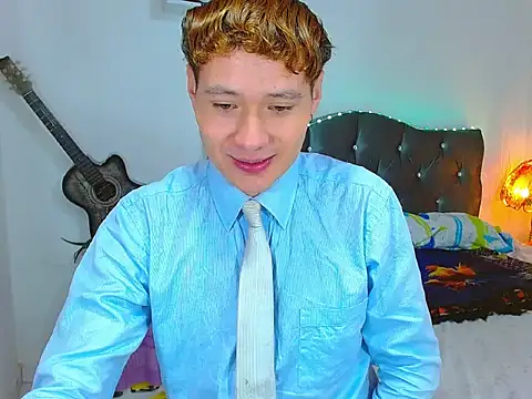 XXX chat uživo modela _Santi2